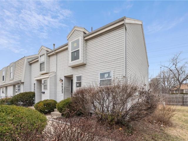 Townhouse for sale in Missouri