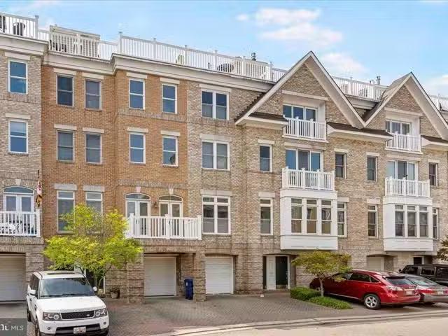 Condo for rent in Baltimore