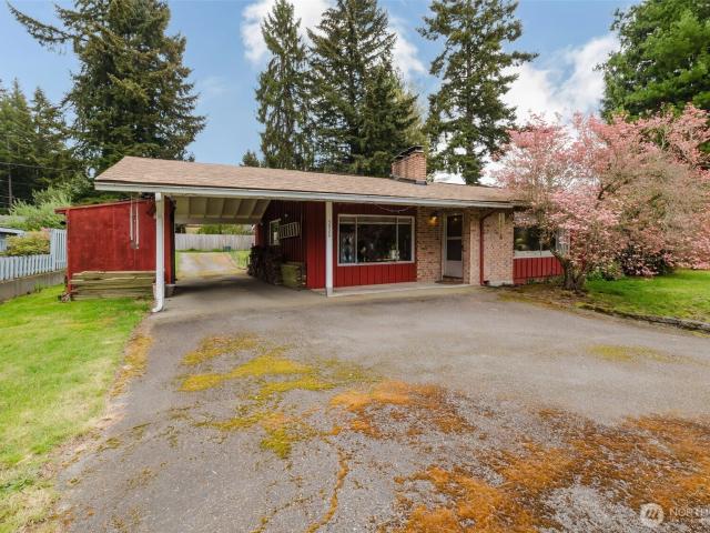 House for sale in Tracyton, Washington
