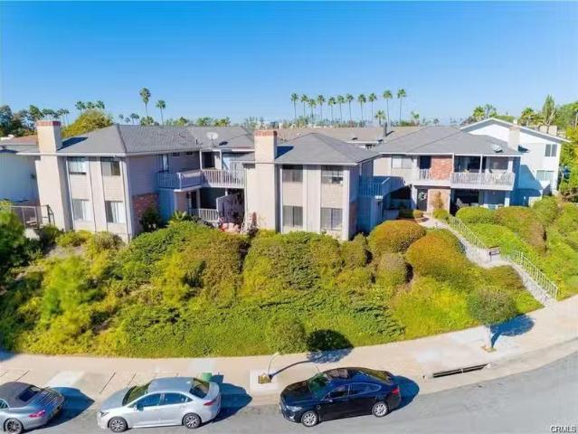 Condo for rent in Santa Ana