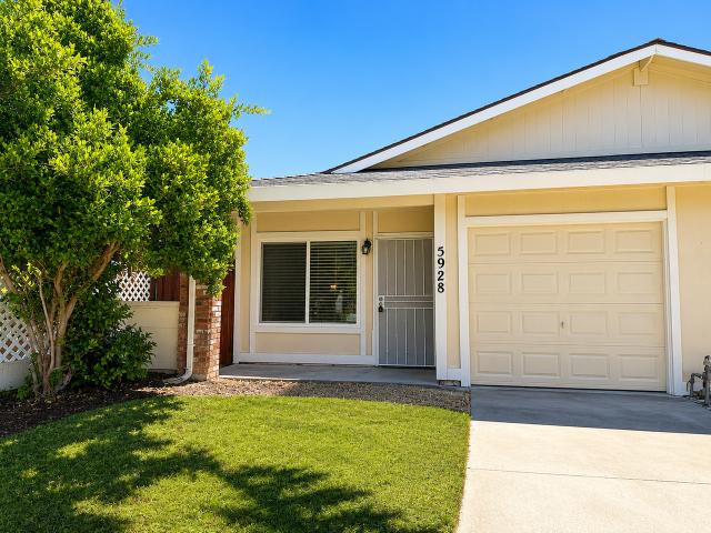 Apartment for rent in California