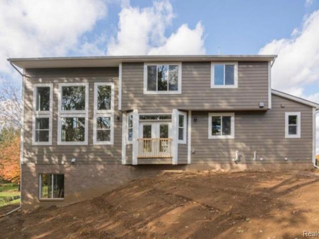 House for sale in Hamburg, Michigan