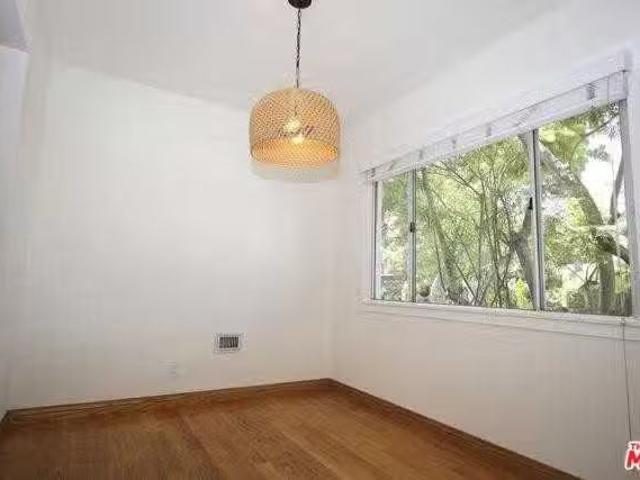 Condo for rent in North Hollywood