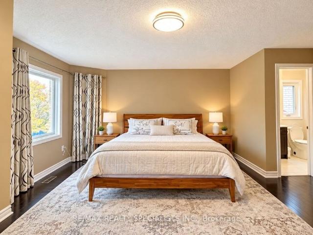 House for rent in Central Erin Mills, Mississauga