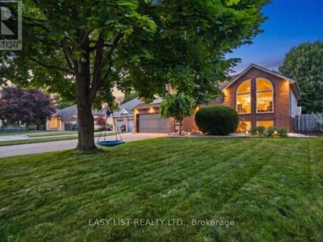 House for sale in Ontario
