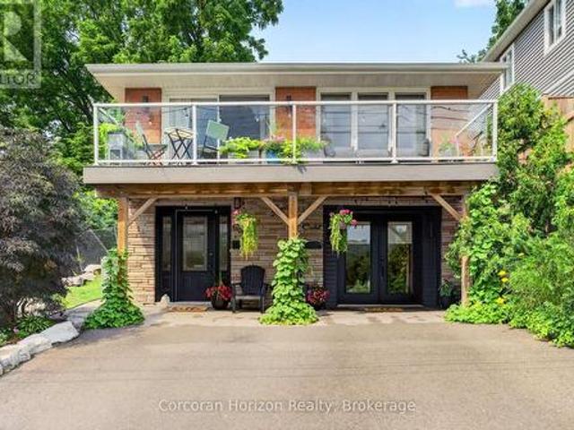 House for sale in Ancaster, Ontario