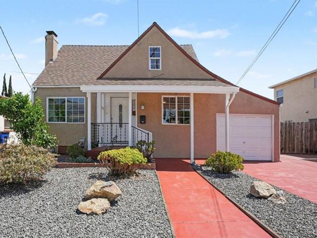 House for sale in San Leandro, California