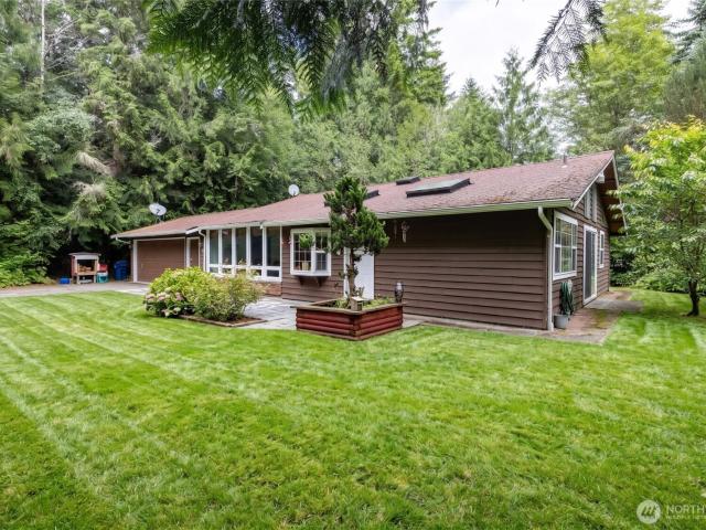 House for sale in Deming, Washington