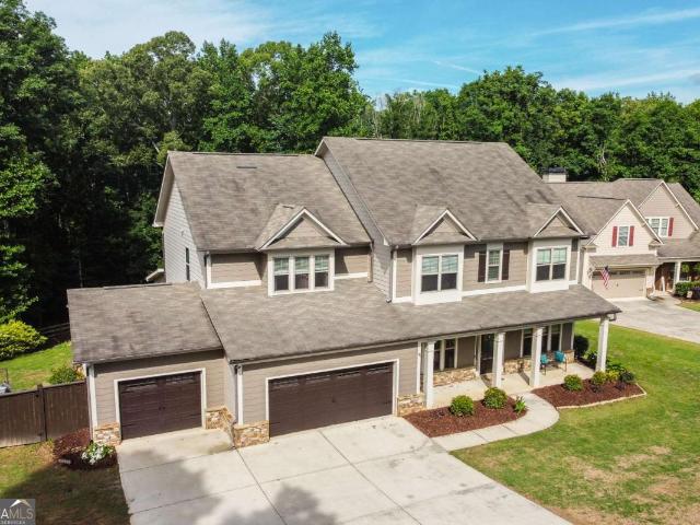 House for sale in Flowery Branch, Georgia