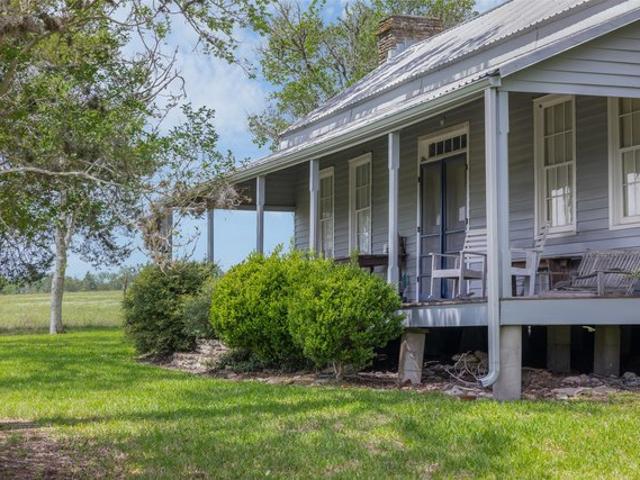 Farm for sale in Fayetteville, Texas
