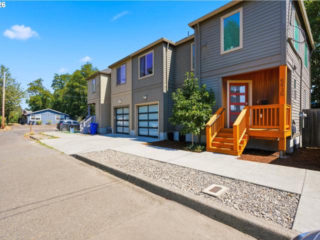 Townhouse for sale in Oregonia