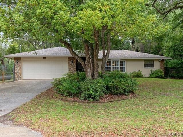 House for sale in Crystal River, Florida