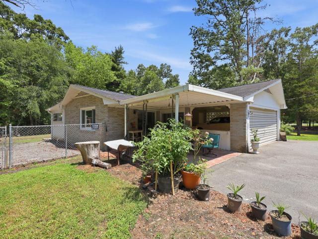 House for sale in Saxapahaw, Graham