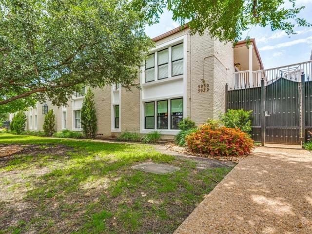 Condo for sale in Dallas, Texas