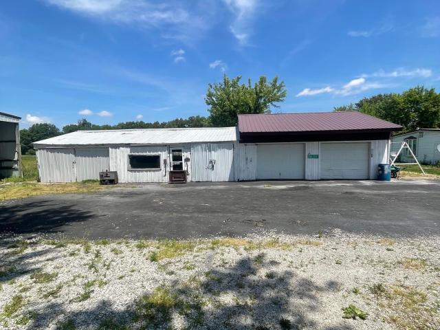 House for sale in Shelburn, Indiana