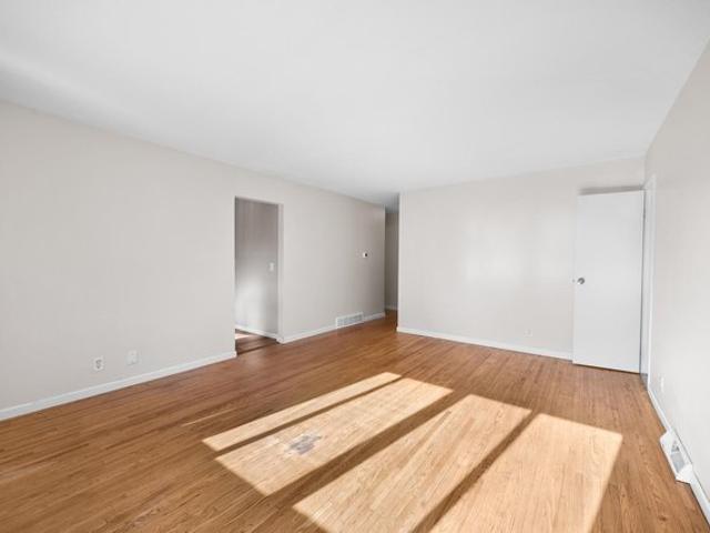 House for sale in Hennepin, Minnesota