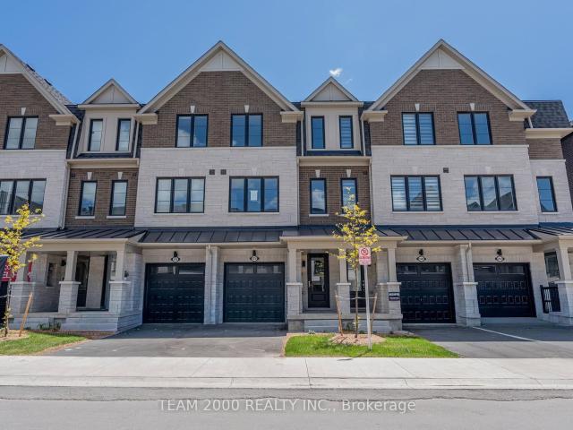 Townhouse for sale in Woburn, Ontario
