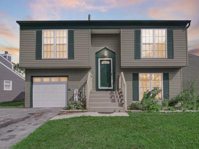 House for sale in Merrillville, Indiana
