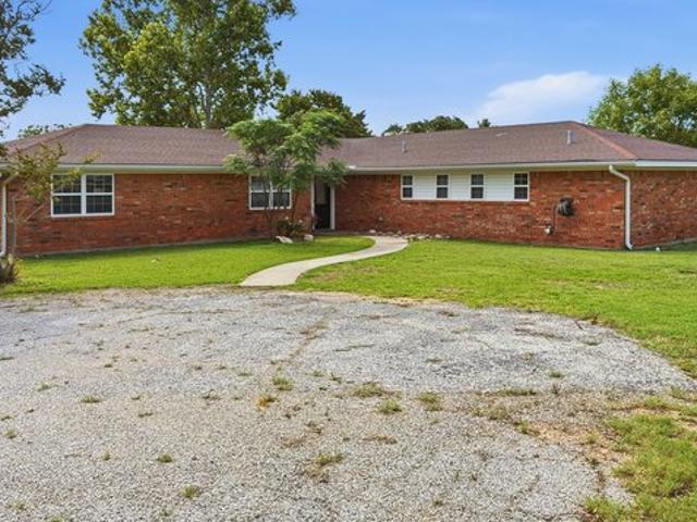 House for sale in Wise, Texas