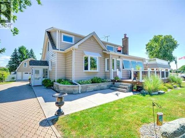House for sale in Amherstburg, Ontario