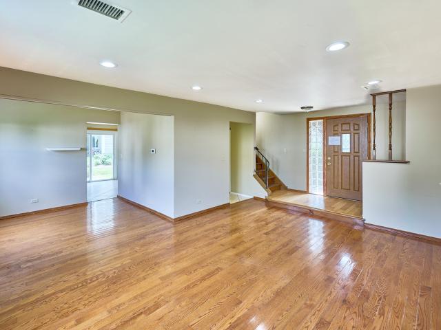 House for sale in Carol Stream, Illinois