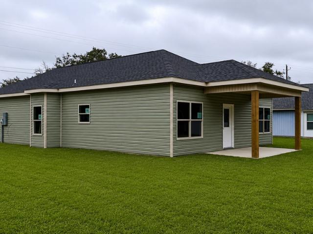 House for sale in Cottonwood, Alabama