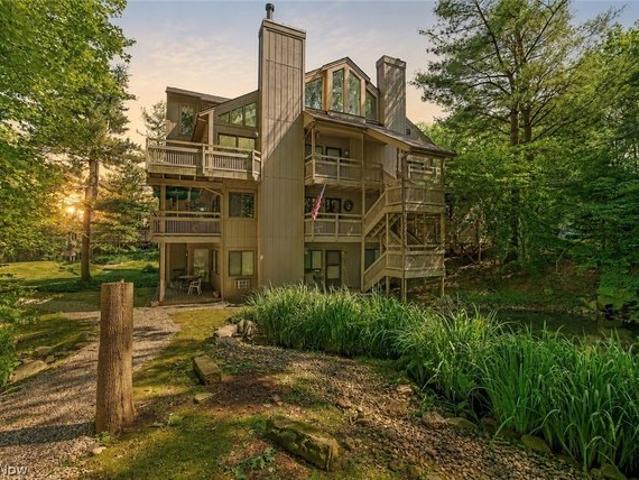 Condo for sale in Summit, Ohio