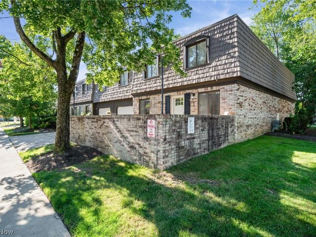 Condo for sale in Broadview Heights, Ohio