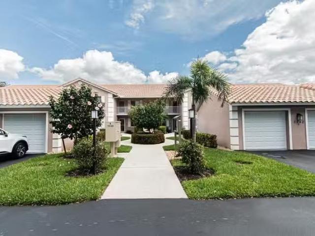 Condo for sale in Naples