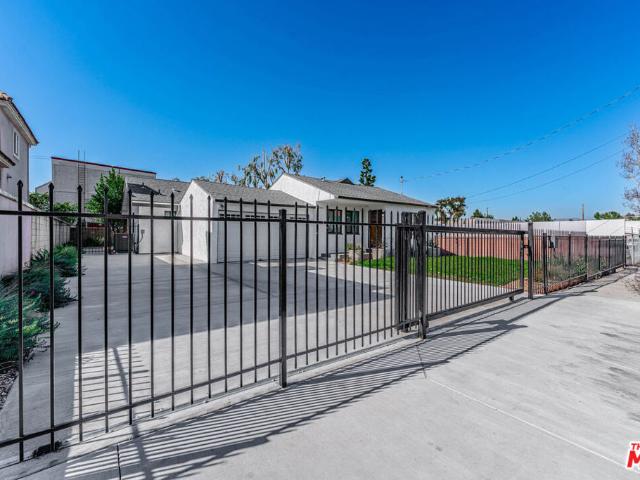 House for sale in Tarzana Neighborhood Council District, Canoga Park