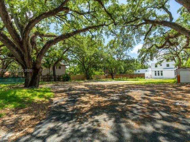 Land for sale in Dania, Florida