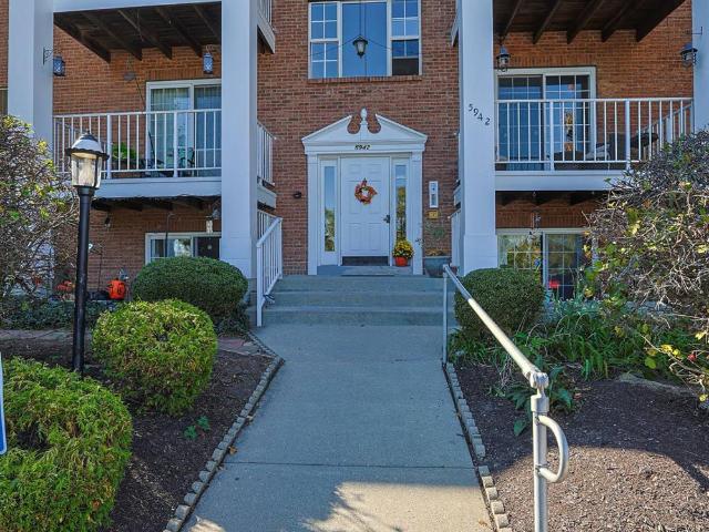 Condo for sale in Bridgetown, Hamilton County