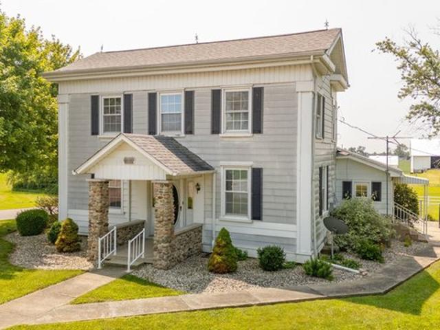 House for sale in Mooreland, Indiana