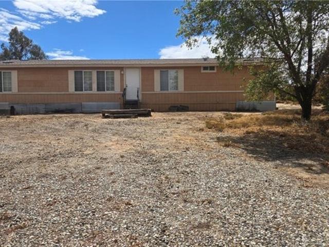House for sale in Anza, California