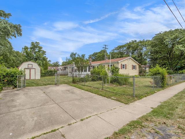 House for sale in Portage