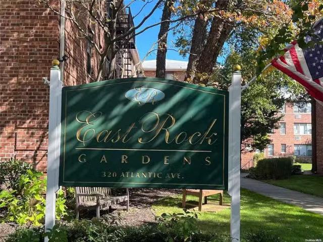 Condo for rent in Hempstead