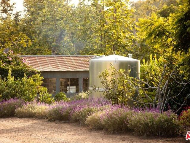 House for sale in Malibu