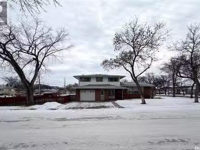House for sale in Shaunavon, Saskatchewan