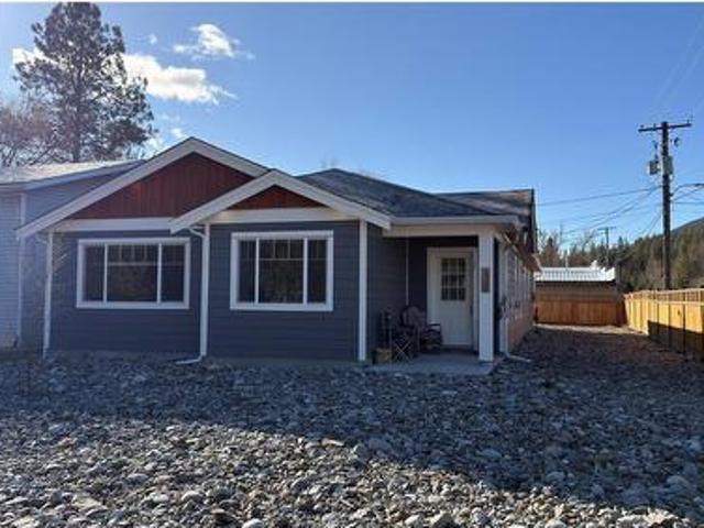 House for sale in Midway, British Columbia
