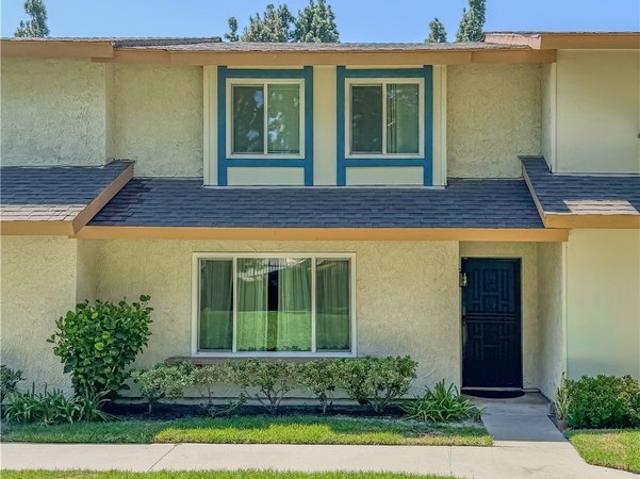 Townhouse for sale in South Gate, California