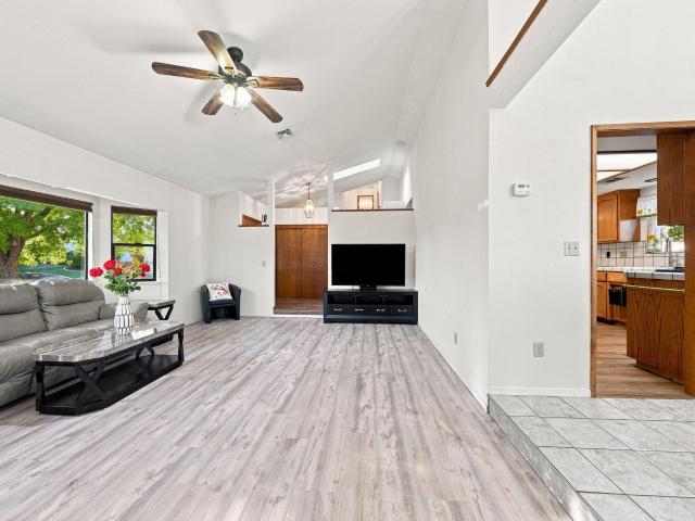 House for sale in Shasta, California