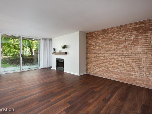 Condo for sale in Lisle, Illinois