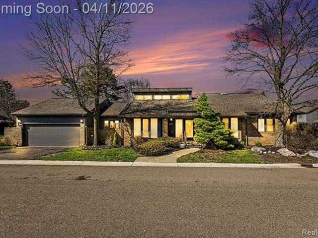 Condo for sale in West Bloomfield Township, Oakland County