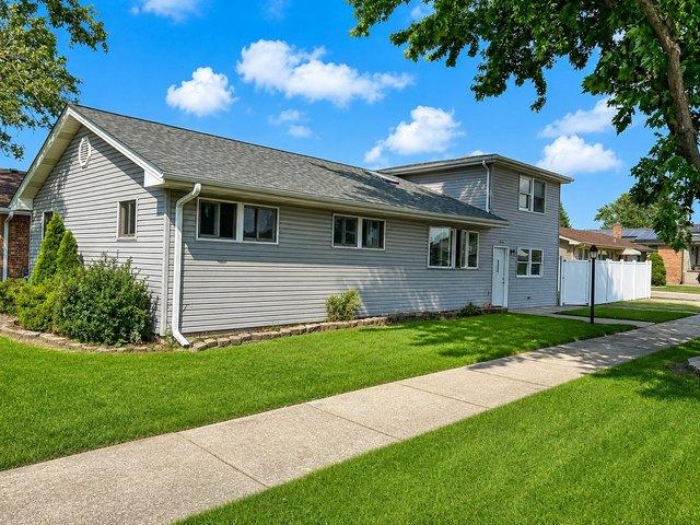 House for sale in Oak Lawn, Illinois
