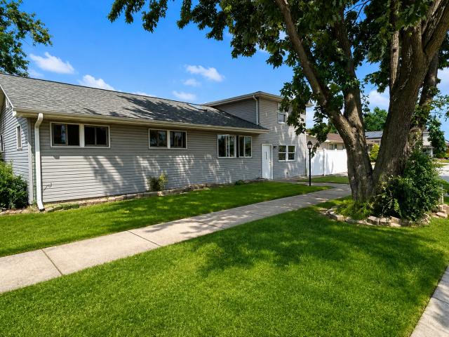 House for sale in Oak Lawn, Cook County