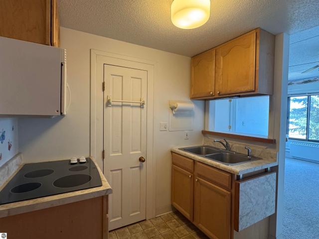 Condo for sale in Oscoda