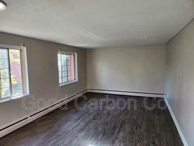 Condo for rent in Lockport