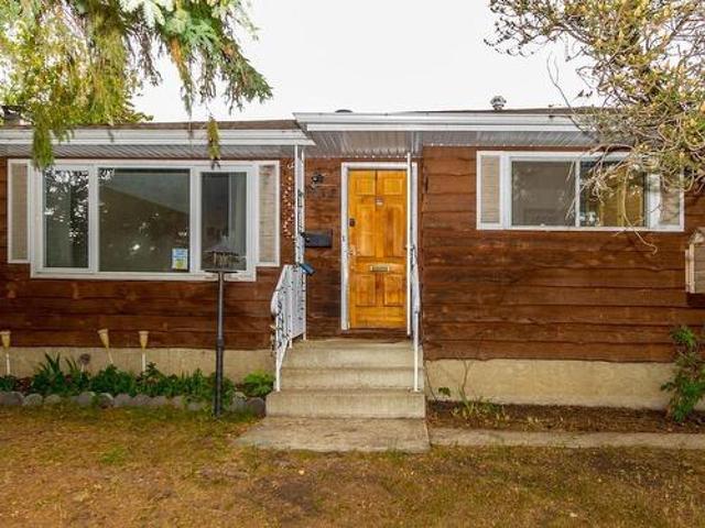 House for sale in Edmonton
