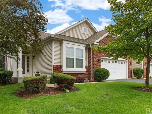 House for sale in Hoffman Estates, Illinois