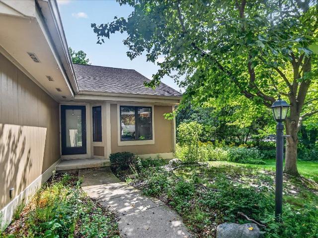 Condo for sale in Middleton, Wisconsin